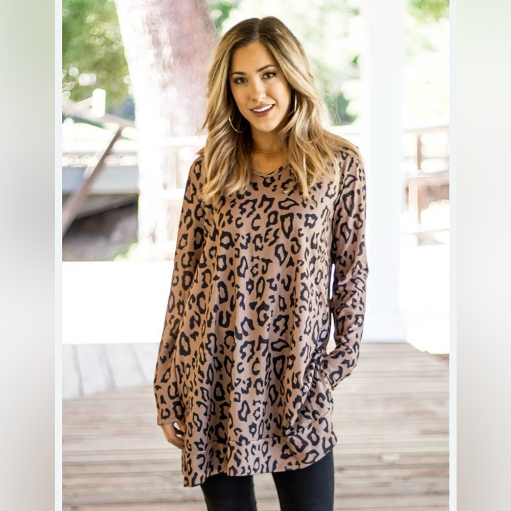 Tickled Teal | Animal Print Leopard Tunic | Long Sleeve | Size XL